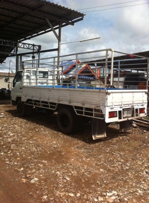 ขายหกล้อโตโยต้าBU30เครื่อง85แรงหัวใหม่แจ้งลงเล่มแล้ว พวงมาลัยพาวเวอร์ ยางดี หัวสวยบางภายในสวยไม่มีผุ เครื่องดี คัสซีสวย พร้อมใช้งาน ทะเบียนพร้อมโอน