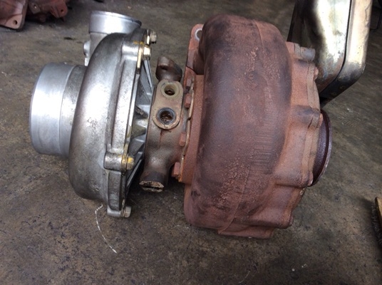 ขายเทอร์โบใส่เครื่อง 6SD1  ( IHI RHE7 )