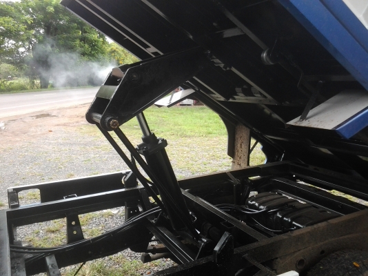 ขายรถดั้มเล็กไว้บรรทุกข้าวสภาพสวยเครื่องอีซูซุ64แรง