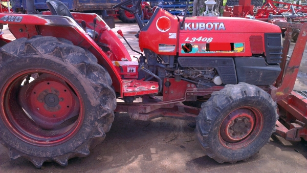 รถL3408 อุปกรณ์ใบมีดพร้อมผาน