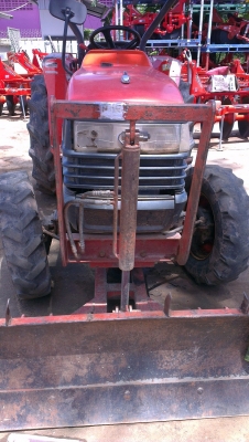 รถL3408 อุปกรณ์ใบมีดพร้อมผาน