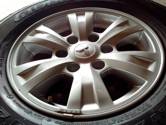 ยางกระบะ Dunlop 245/70R16 พร้อมแม็ก Mitsubishi