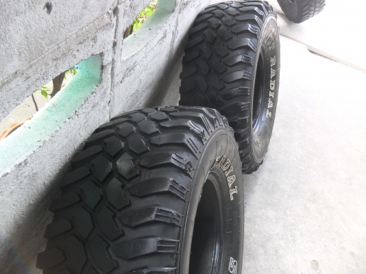 ยาง SAVERO 33x12.50R15 สวยๆ 1 คู่ ราคา 3500 บาท