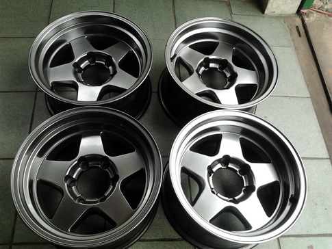 Lenso ขอบ16 กว้าง8 ออฟ0 สภาพใหม่ สวยๆ 1ชุด