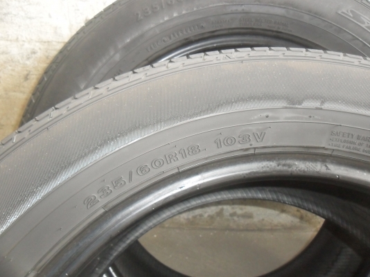 ยาง DUNLOP 235/60R18 ปี11 สวยๆ 4 เส้น ราคา 3000 บาท