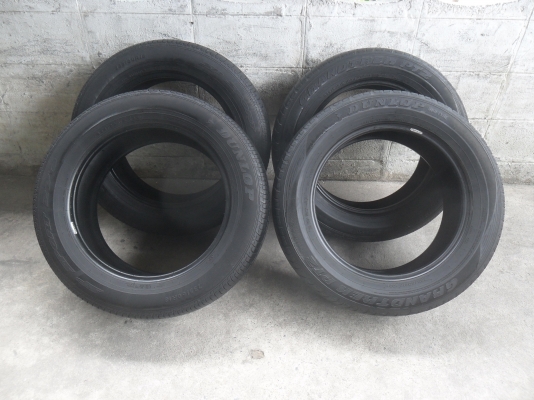 ยาง DUNLOP 235/60R18 ปี11 สวยๆ 4 เส้น ราคา 3000 บาท