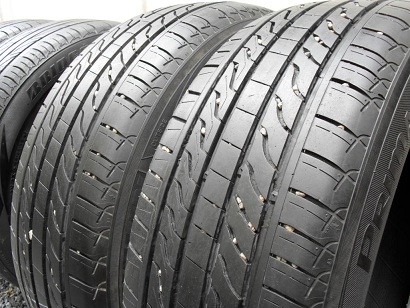 ขายยาง MICHELIN PRIMACY LC ปี12(1คู่) 215-60-16 ราคา 1,800