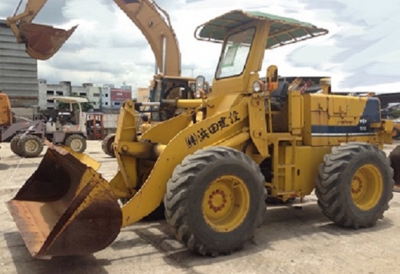 รถตัก KOMATSU 510 ยอดนิยม ญี่ปุ่นแท้ สภาพสวยมาก ราคาถูก 090-986-2521