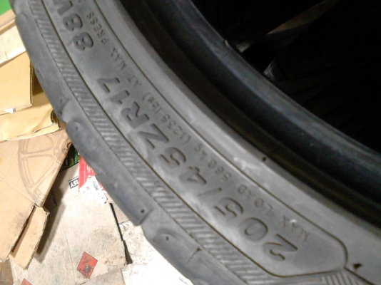 205/45R17 KISER KENDA RADIAL ปลายปี2010 ( 5010 ) ชุด 4 เส้น TEL.081-427-3941 205/45R17 KISER KENDA RADIAL ปลายปี2010 ( 5010 ) ชุด 4 เส้น TEL.081-427-3941