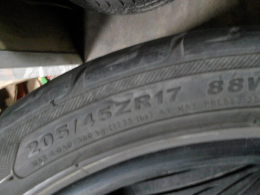 205/45R17 KISER KENDA RADIAL ปลายปี2010 ( 5010 ) ชุด 4 เส้น TEL.081-427-3941 205/45R17 KISER KENDA RADIAL ปลายปี2010 ( 5010 ) ชุด 4 เส้น TEL.081-427-3941