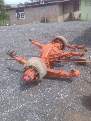 ขายชุดคานหน้า-หลัง ของรถบัส สภาพดี ขายชุดคานหน้า-หลัง ของรถบัส สภาพดี