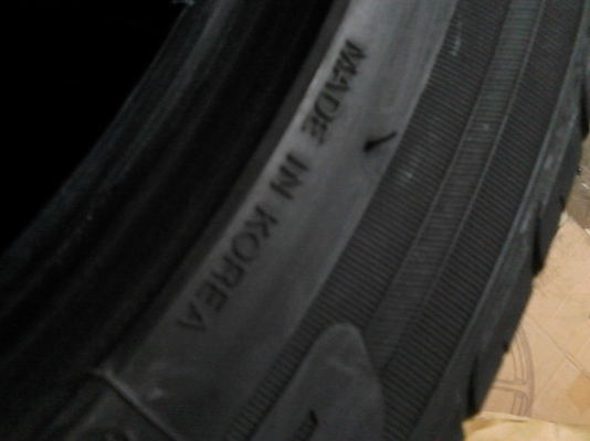 215/45R17 KUMHO ECSTA SEVEN ปี 2011 ชุด 4 เส้น TEL.081-427-3941 215/45R17 KUMHO ECSTA SEVEN ปี 2011 ชุด 4 เส้น TEL.081-427-3941