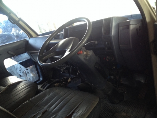 Isuzu Elf 250 เครื่อง2J LPG รถพร้อมใช้