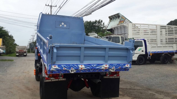 ขายรถ ISUZU NPR การ์ตูน 6 ล้อดั้มพ์