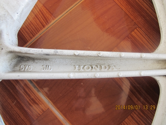 ขายล้อแม็กมอไซค์ HONDA SONIC ขายล้อแม็กมอไซค์ HONDA SONIC