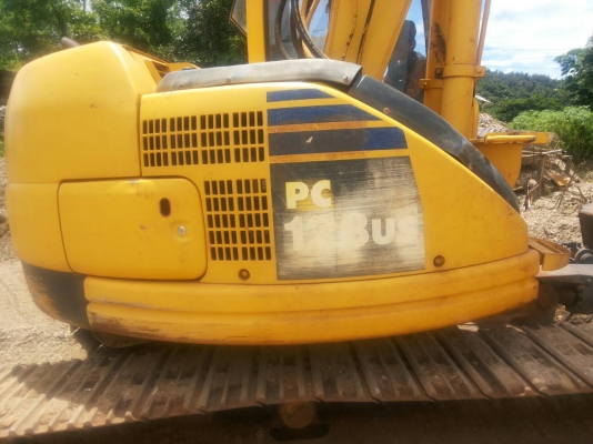 ต้องการกระจกรถแม๊คโคร KOMATSU PC 128 US ต้องการกระจกรถแม๊คโคร KOMATSU PC 128 US