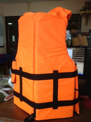 ขายเสื้อชูชีพ