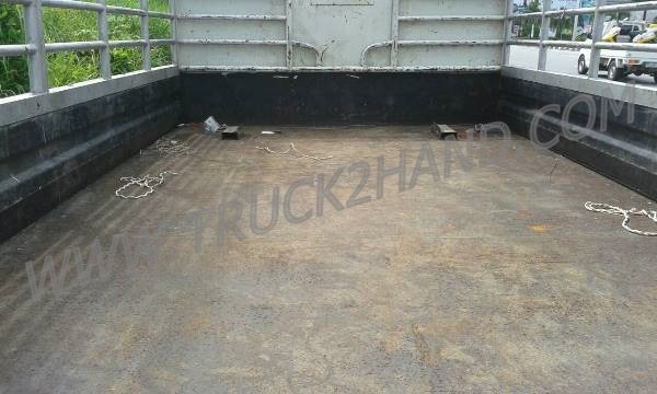 รถบรรทุก 6 ล้อ กระบะรั้ว ISUZU รุ่น NQR  175 แรงม้า