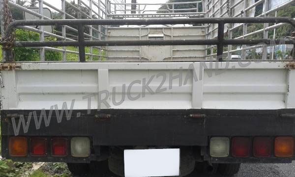 รถบรรทุก 6 ล้อ กระบะรั้ว ISUZU รุ่น NQR  175 แรงม้า