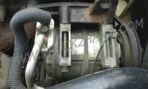 รถบรรทุก 6 ล้อ กระบะรั้ว ISUZU รุ่น NQR  175 แรงม้า