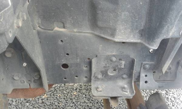 รถบรรทุก 6 ล้อ กระบะรั้ว ISUZU รุ่น NQR  175 แรงม้า