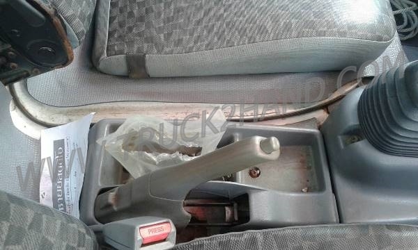 รถบรรทุก 6 ล้อ กระบะรั้ว ISUZU รุ่น NQR  175 แรงม้า