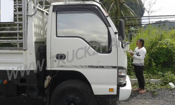 รถบรรทุก 6 ล้อ กระบะรั้ว ISUZU รุ่น NQR  175 แรงม้า