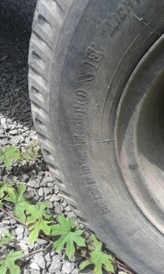 รถบรรทุก 6 ล้อ กระบะรั้ว ISUZU รุ่น NQR  175 แรงม้า