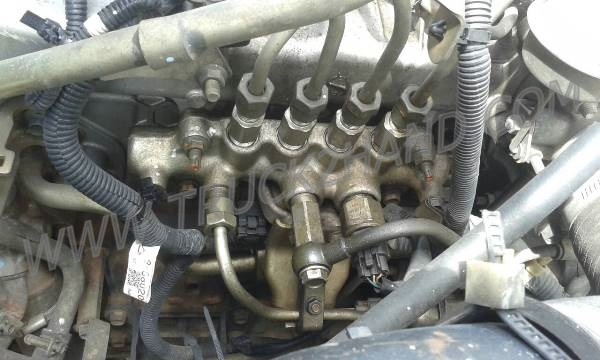 รถบรรทุก 6 ล้อ กระบะรั้ว ISUZU รุ่น NQR  175 แรงม้า