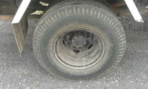 รถบรรทุก 6 ล้อ กระบะรั้ว ISUZU รุ่น NQR  175 แรงม้า