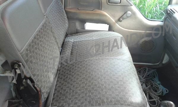 รถบรรทุก 6 ล้อ กระบะรั้ว ISUZU รุ่น NQR  175 แรงม้า