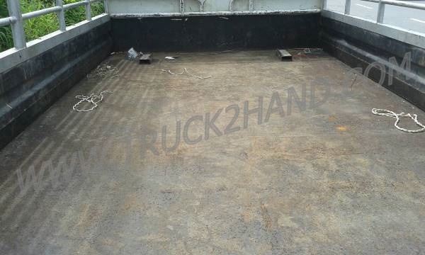 รถบรรทุก 6 ล้อ กระบะรั้ว ISUZU รุ่น NQR  175 แรงม้า