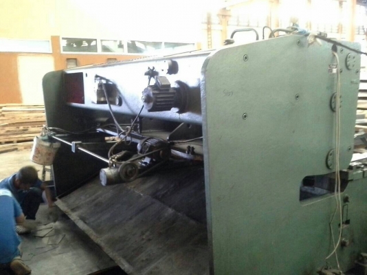 ขายเครื่องตัดเหล็ก10ฟุต6มิลAmada