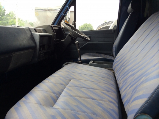 ขาย ISUZU 6 ล้อกลาง NPR59LU5 เกียร์สั้น เครื่อง4BE 110แรง รถห้างแท้ ทะเบียนเต็มพร้อมโอน