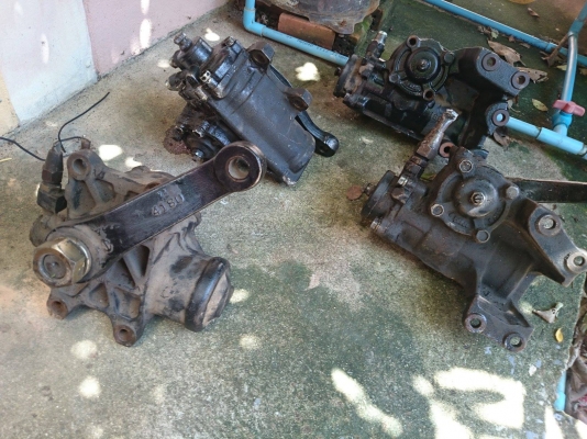 ขายกระปุกพวงมาลัยเพาเวอร์ ของ 6 ล้อใหญ่  ตัดมาจากรถบัส