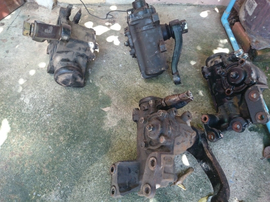 ขายกระปุกพวงมาลัยเพาเวอร์ ของ 6 ล้อใหญ่  ตัดมาจากรถบัส