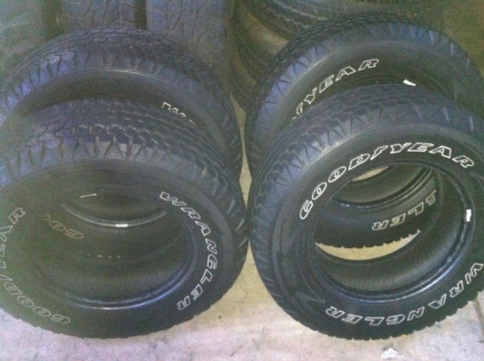 ขายยาง245/70/16ปี08สภาพดีมากๆ1ชุดครับ