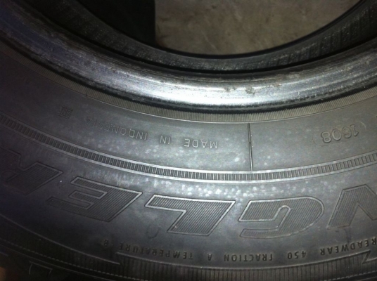 ขายยาง245/70/16ปี08สภาพดีมากๆ1ชุดครับ