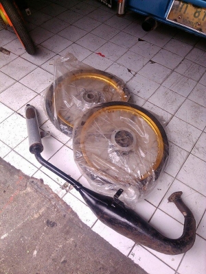 ขายKAWASAKI KR 150 ทะเบียนพร้อมโอน ราคา12,000บาท ขายKAWASAKI KR 150 ทะเบียนพร้อมโอน ราคา12,000บาท