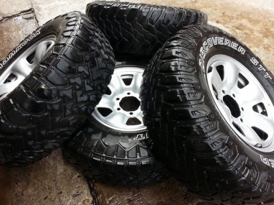 ขายล้อเหล็ก 7 x 16  พร้อมยาง  MUD