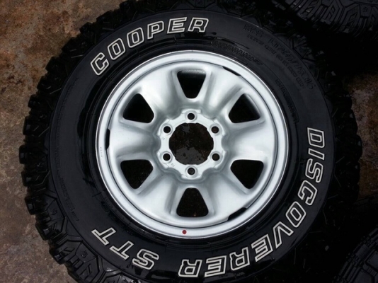 ขายล้อเหล็ก 7 x 16  พร้อมยาง  MUD