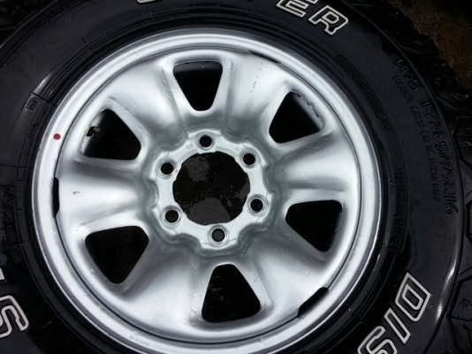 ขายล้อเหล็ก 7 x 16  พร้อมยาง  MUD