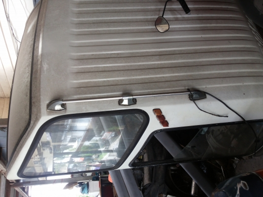 ต้องการขายหลังคาไฟเบอร์คับ