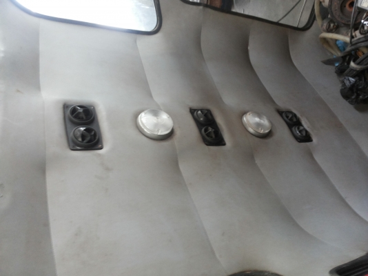 ต้องการขายหลังคาไฟเบอร์คับ