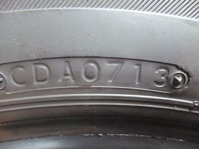 ยาง Bridgestone 205/70/15 ปี 13