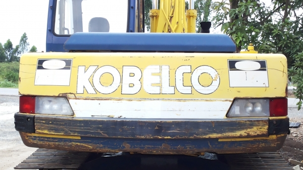 ขายด่วน รถแม็คโคร  KOBELCO SK120 LC MARK ///  มารค์ทีซีเรียสูงชั่วโม่งทำงานน้อย รถนอกนำเข้าไม่เคยใช้งานในเมืองไทยเลย