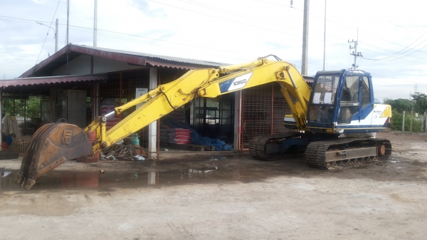 ขายด่วน รถแม็คโคร  KOBELCO SK120 LC MARK ///  มารค์ทีซีเรียสูงชั่วโม่งทำงานน้อย รถนอกนำเข้าไม่เคยใช้งานในเมืองไทยเลย