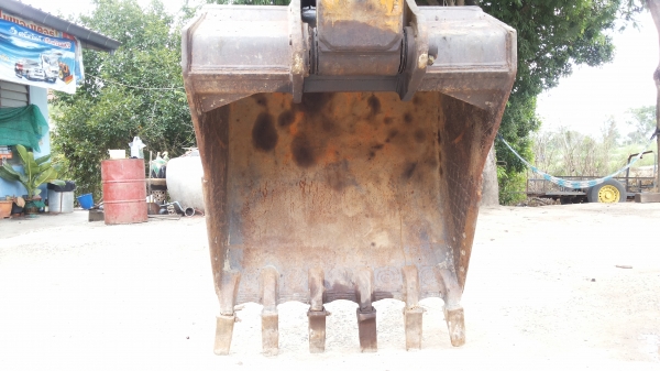 ขายด่วน รถแม็คโคร  KOBELCO SK120 LC MARK ///  มารค์ทีซีเรียสูงชั่วโม่งทำงานน้อย รถนอกนำเข้าไม่เคยใช้งานในเมืองไทยเลย