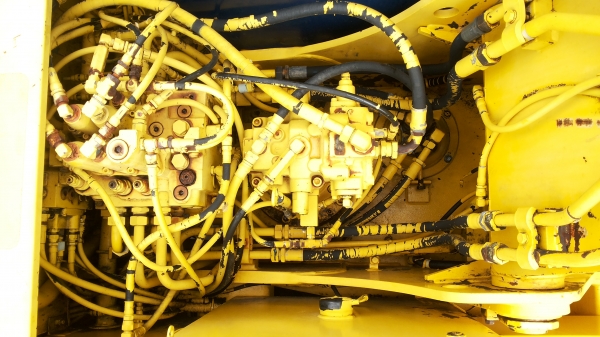 ขายด่วน รถแม็คโคร  KOBELCO SK120 LC MARK ///  มารค์ทีซีเรียสูงชั่วโม่งทำงานน้อย รถนอกนำเข้าไม่เคยใช้งานในเมืองไทยเลย