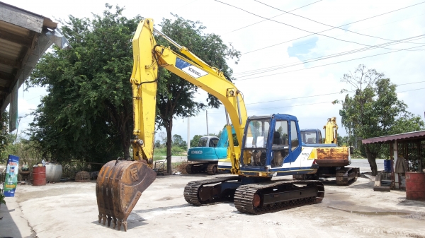 ขายด่วน รถแม็คโคร  KOBELCO SK120 LC MARK ///  มารค์ทีซีเรียสูงชั่วโม่งทำงานน้อย รถนอกนำเข้าไม่เคยใช้งานในเมืองไทยเลย